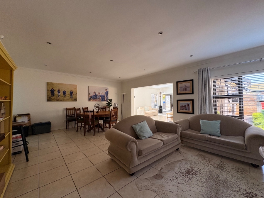 3 Bedroom Property for Sale in Wilkoppies North West